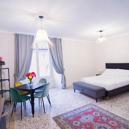 La Piazzetta Rooms & Apartments Genoa Luaran gambar