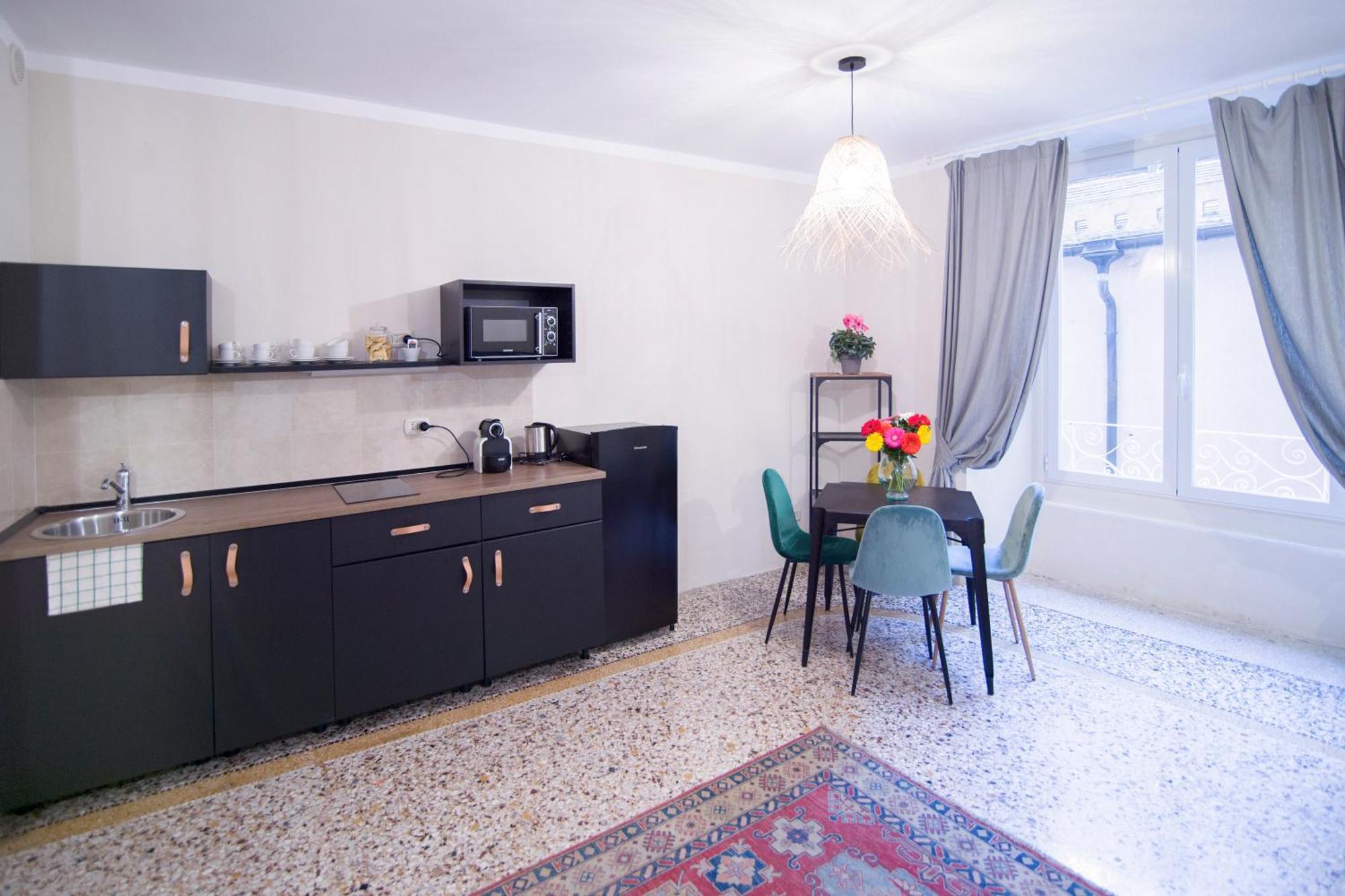 La Piazzetta Rooms & Apartments Genoa Luaran gambar